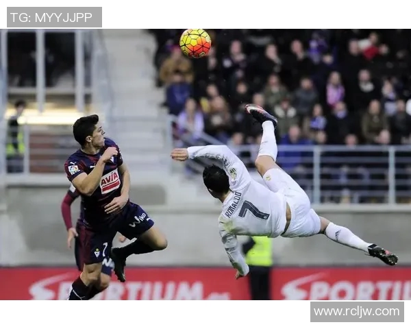 埃瓦尔主场迎战皇马力争逆袭展现斗志与激情